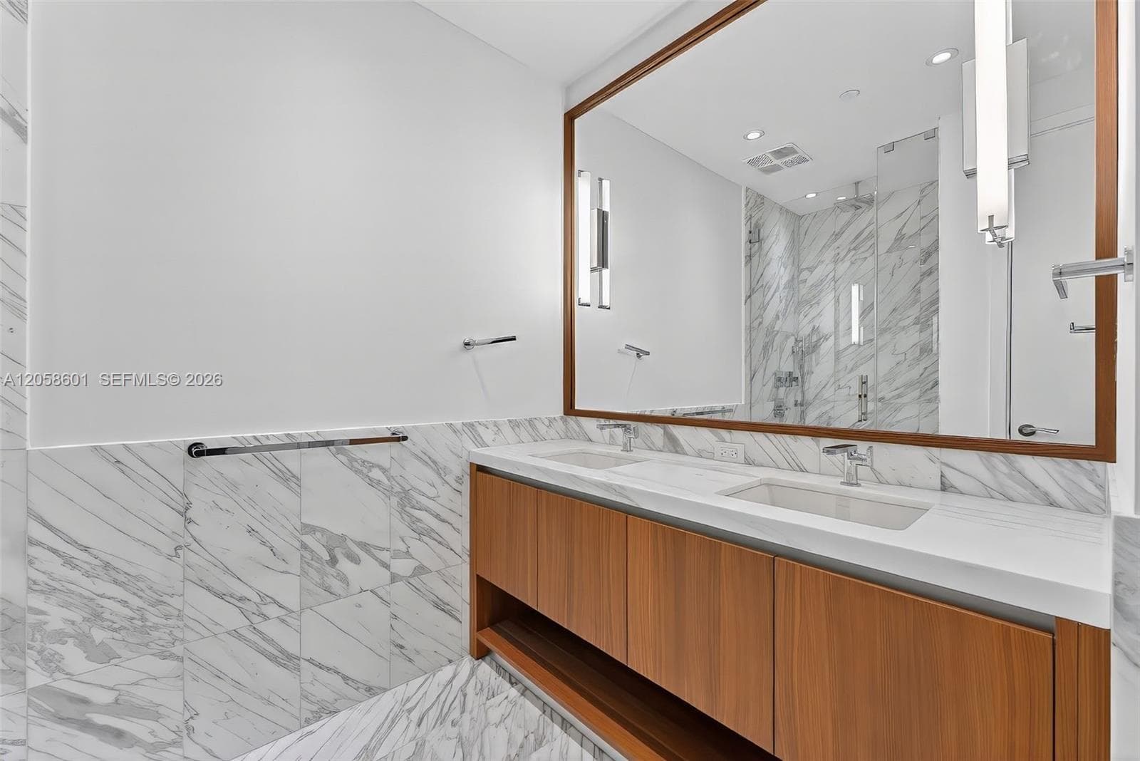 Una Residences · #604 in Miami - Photo 13