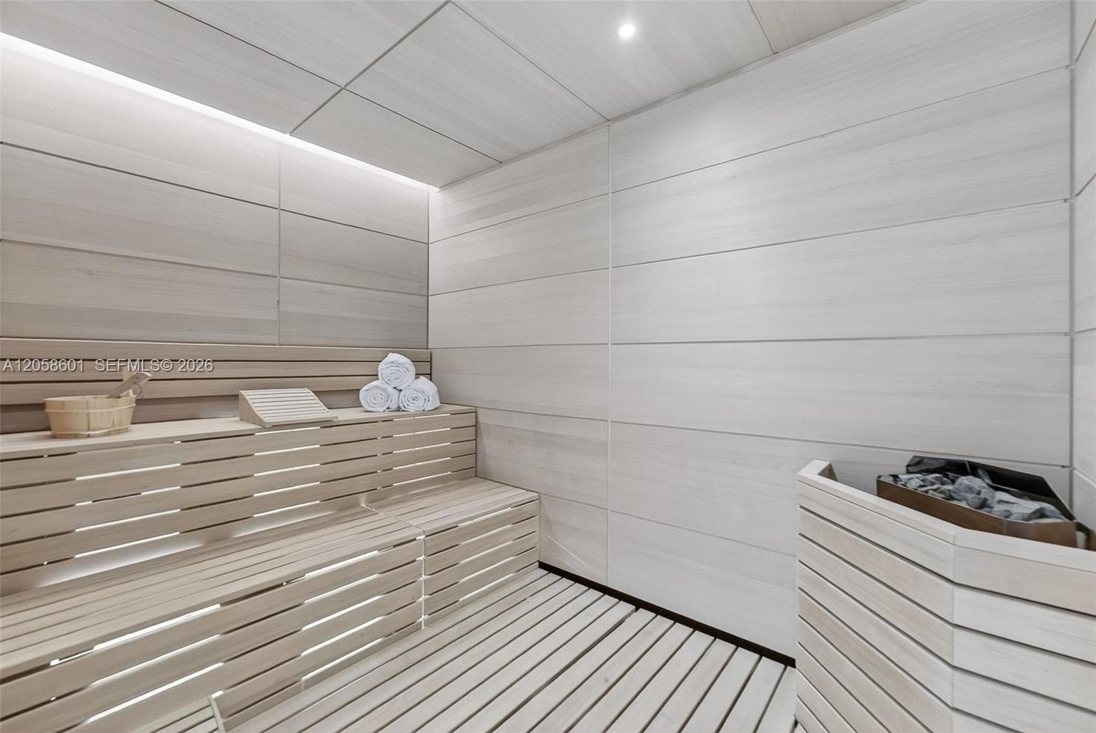 Una Residences · #604 in Miami - Photo 30