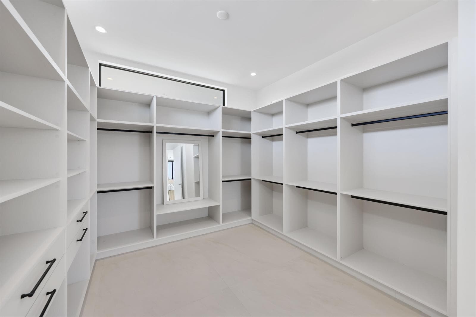 2612 Northeast 4th St - 64.jpg-FULL