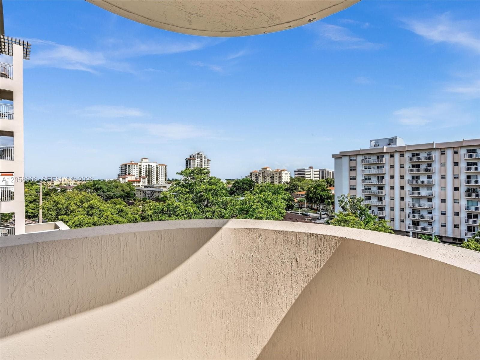 Douglas Grand Condo FOR SALE  50 MENORES AVE APT 518 CORAL GABLES, FL 33134