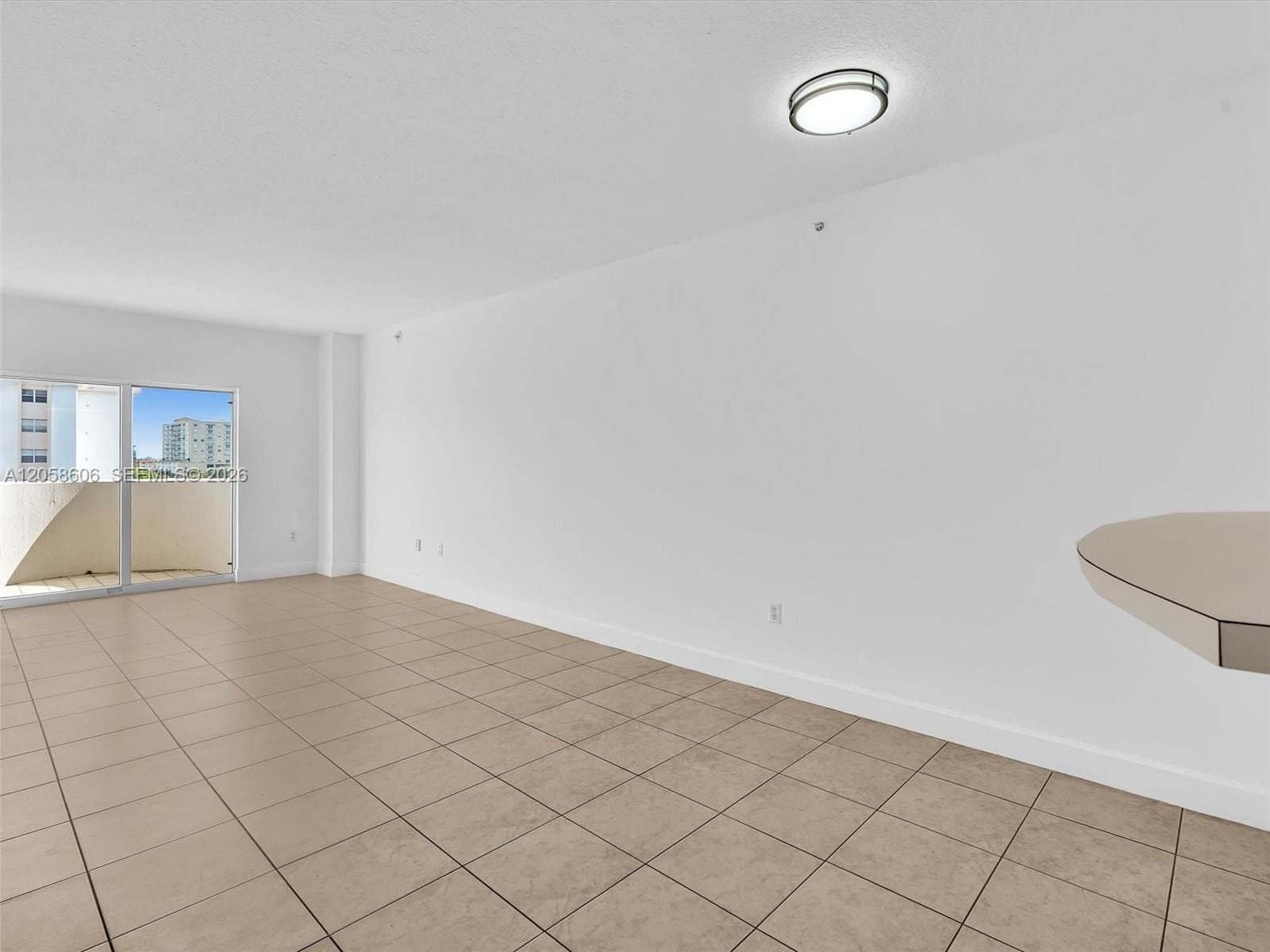 Douglas Grand Condo FOR SALE  50 MENORES AVE APT 518 CORAL GABLES, FL 33134