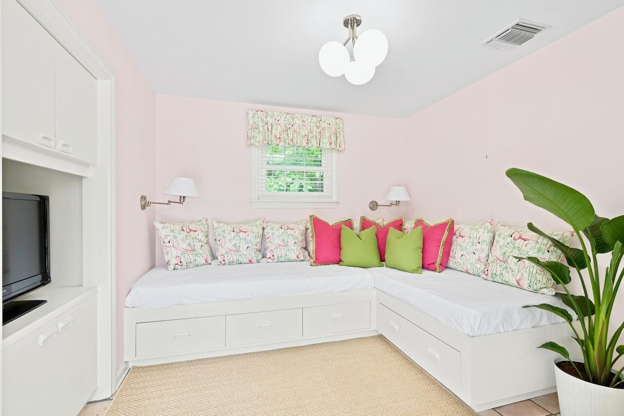 Sitting Room/Guest House