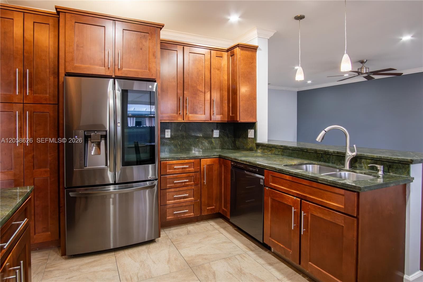13836 SW 39th Ter photo 6