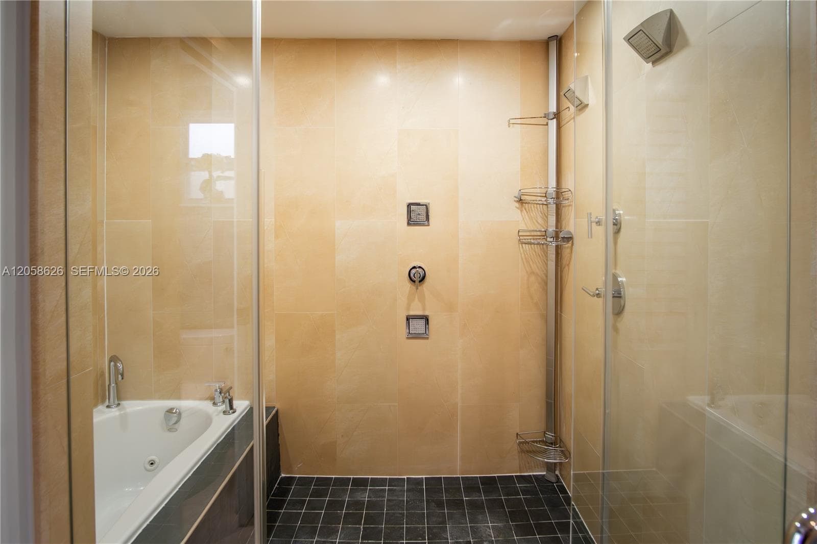 13836 SW 39th Ter photo 16