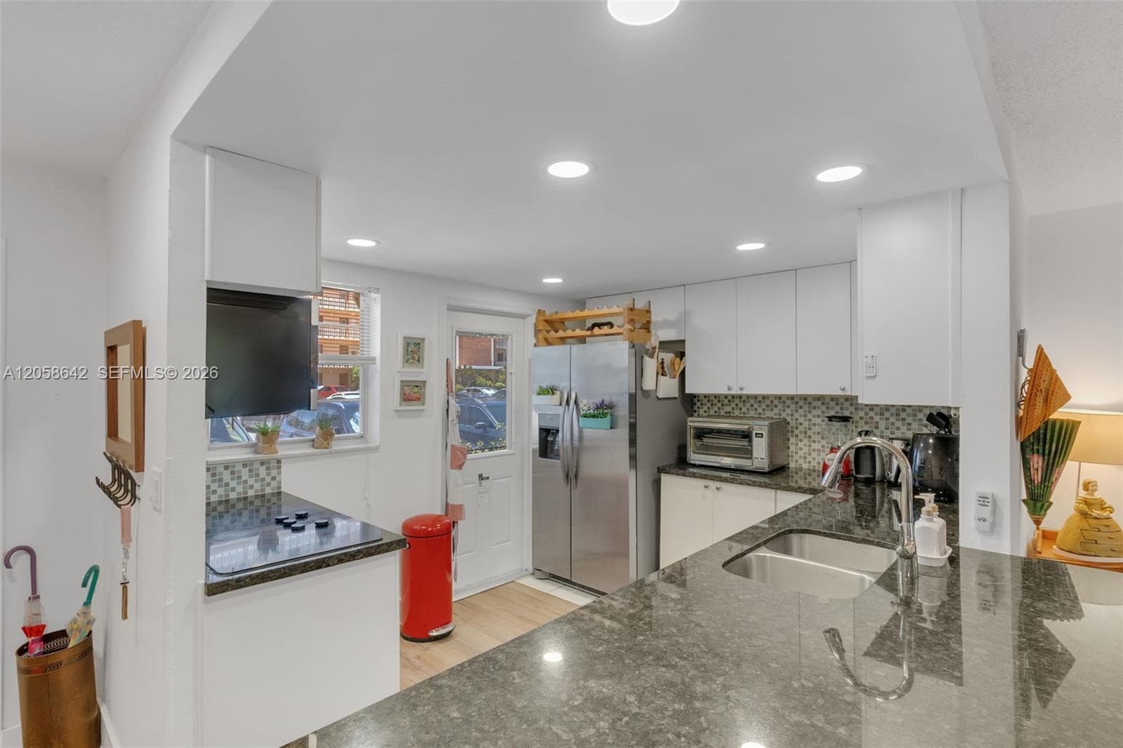 Meadowbrook Towers · #108 in Hallandale Beach - Photo 10