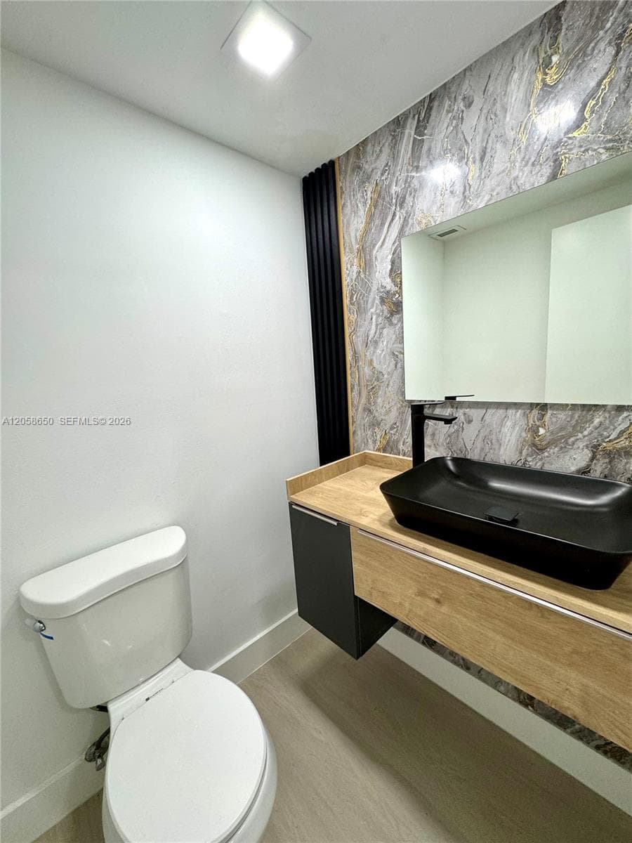 ARLEN HOUSE CONDO · #1201 in Sunny Isles Beach - Photo 6