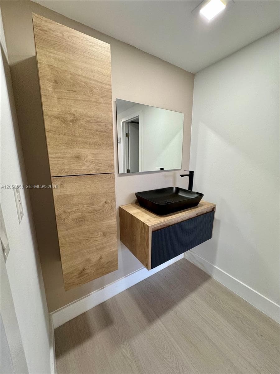 ARLEN HOUSE CONDO · #1201 in Sunny Isles Beach - Photo 9
