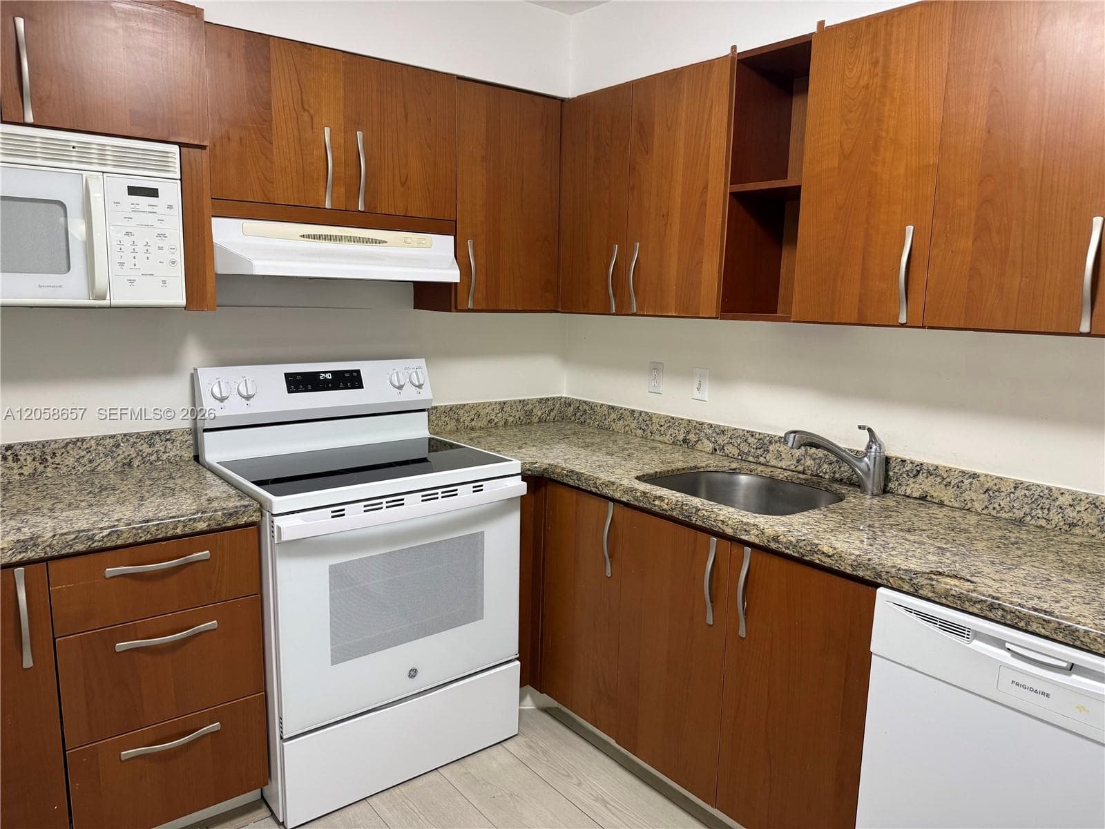 COASTAL TOWERS CONDO · #311 in Sunny Isles Beach - Photo 4