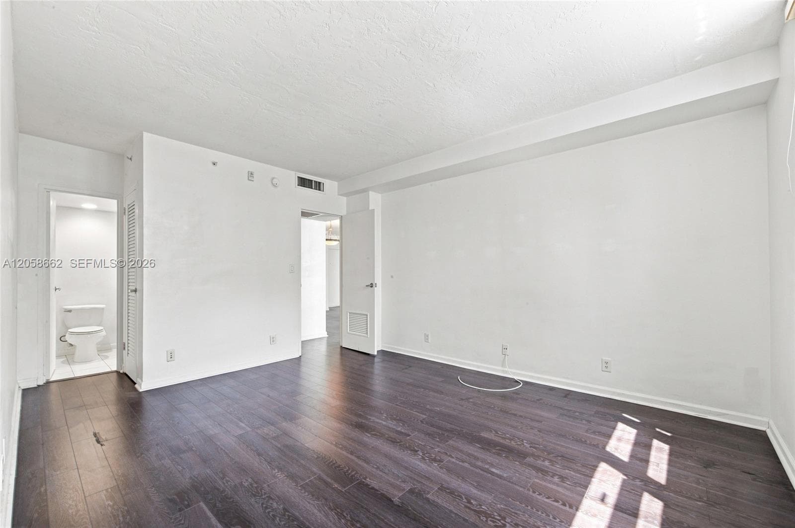 RESIDENCES ON HOLLYWOOD B · #518 in Hollywood - Photo 16