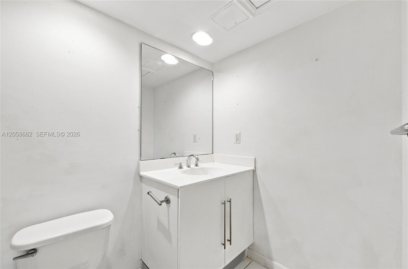 RESIDENCES ON HOLLYWOOD B · #518 in Hollywood - Photo 19