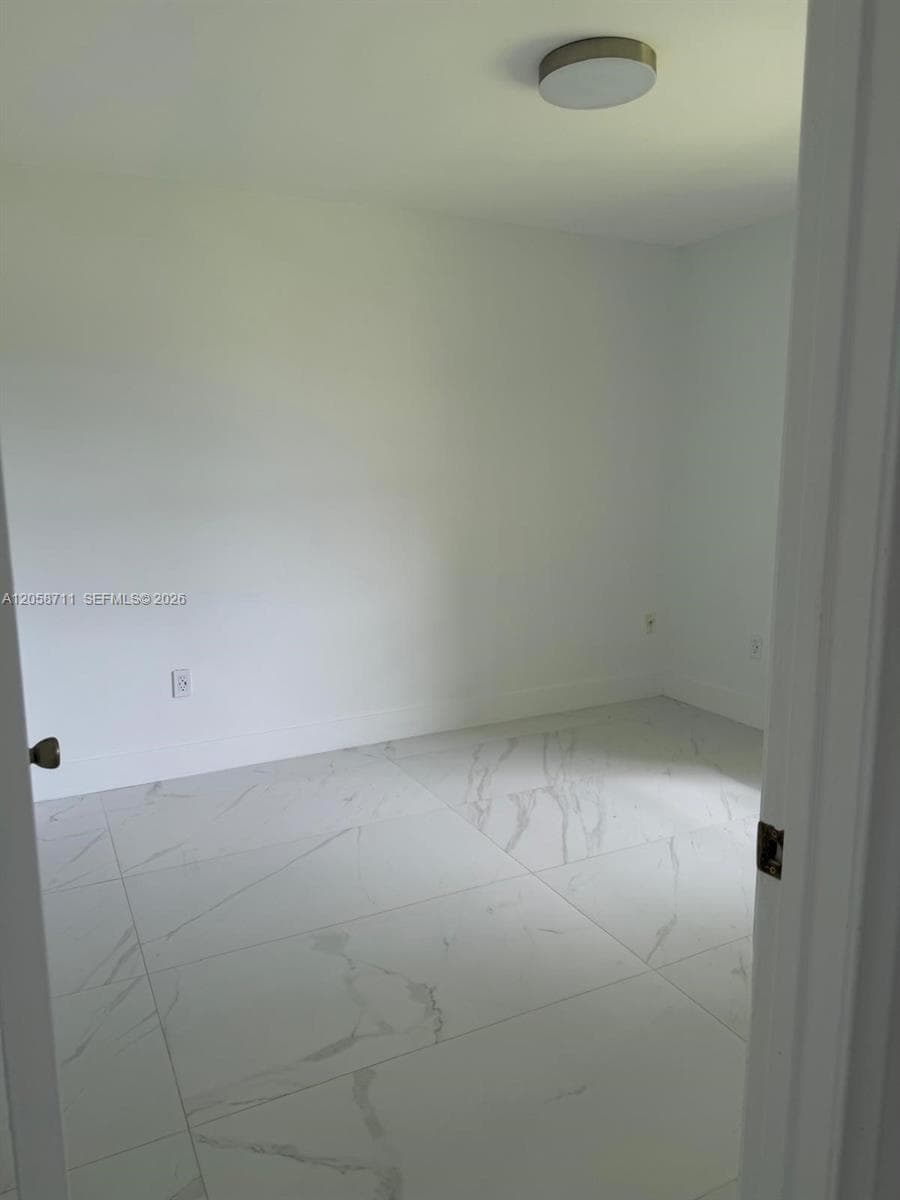 TERRANOVA CONDO #10 · #23-36 in Miami - Photo 9