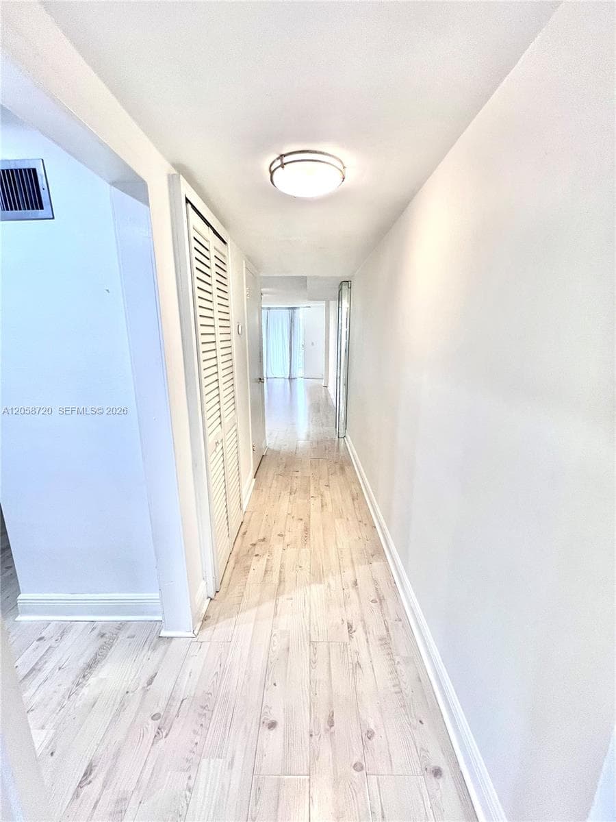 WHITE HOUSE CONDO · #405 in North Miami Beach - Photo 5