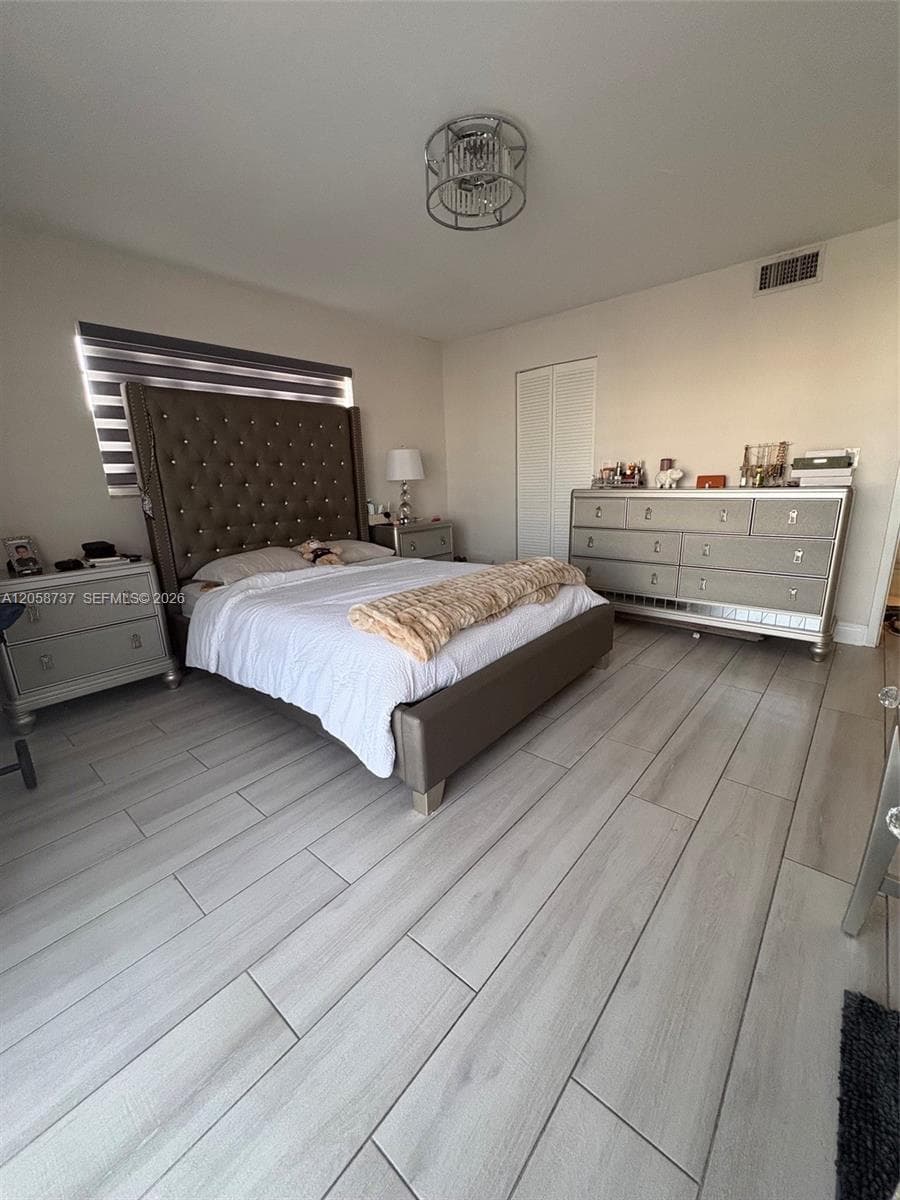 CARLYLE PLAZA · #502 in Miami Beach - Photo 10
