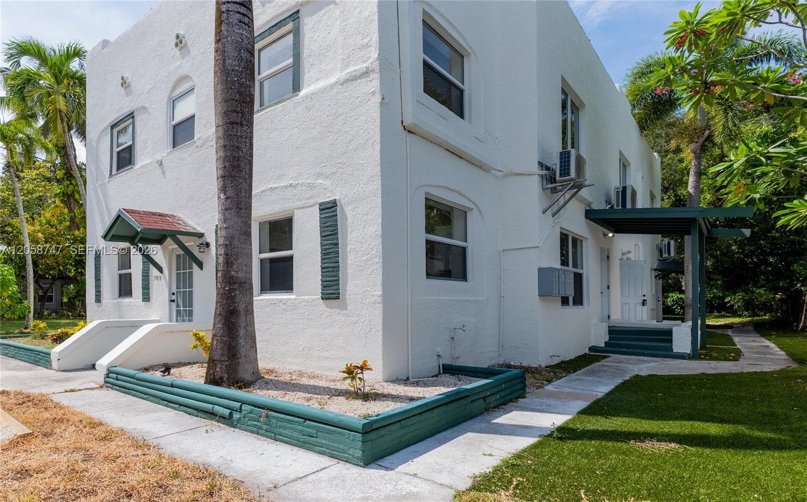 709 Sw 4th Ct · #2 in Fort Lauderdale - Photo 3