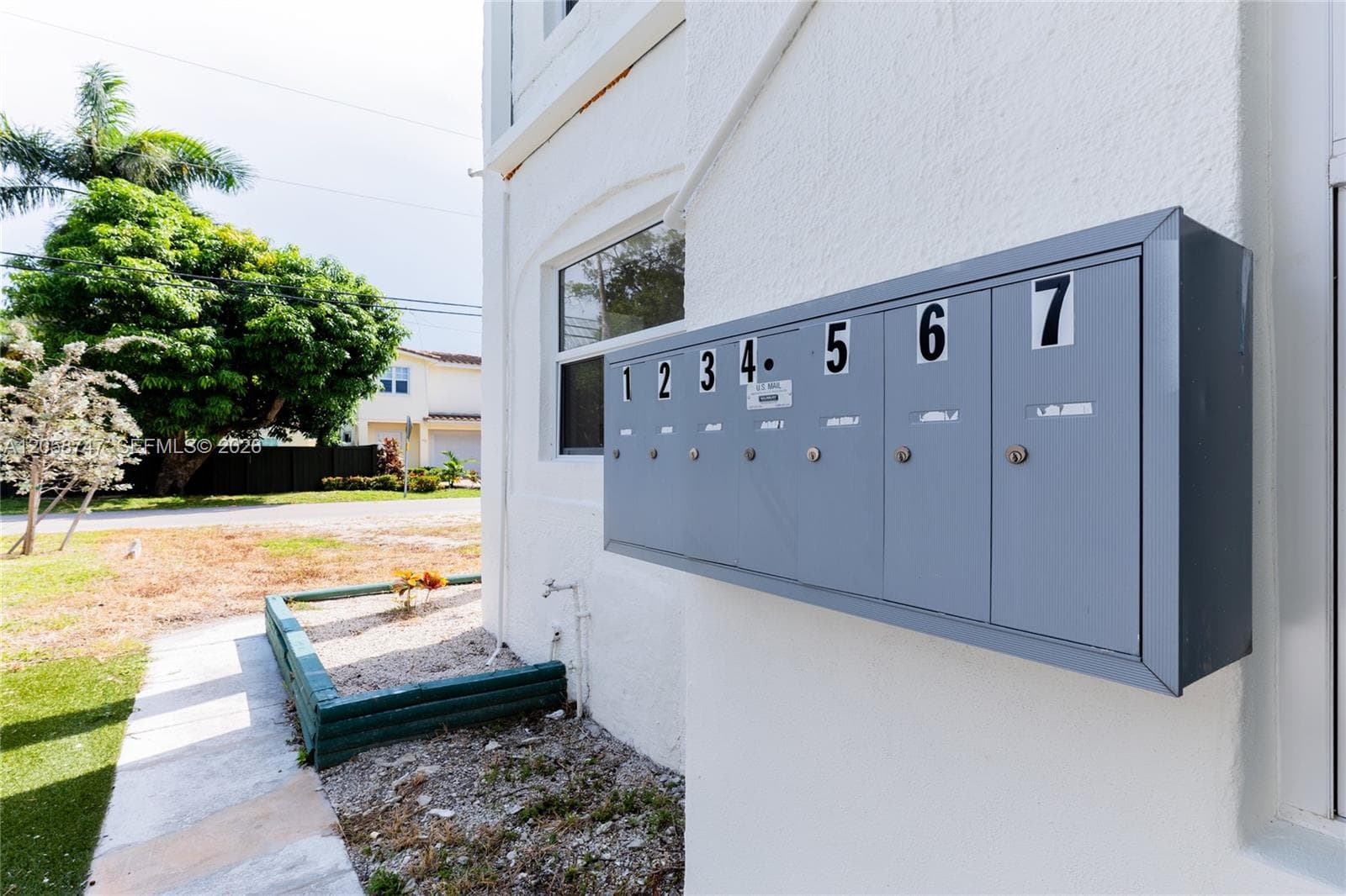 709 Sw 4th Ct · #2 in Fort Lauderdale - Photo 4