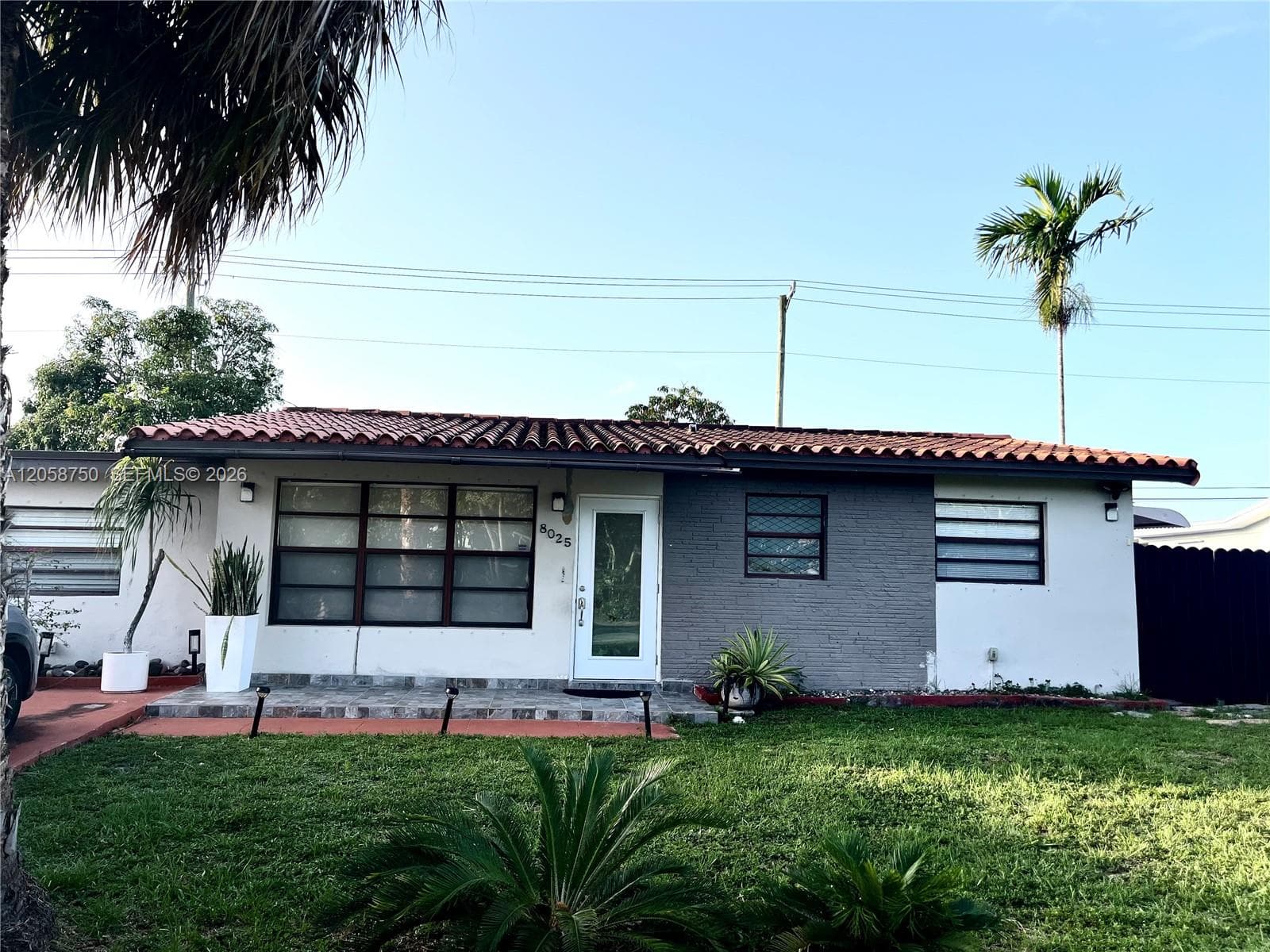 8025 NW 170th St photo 1