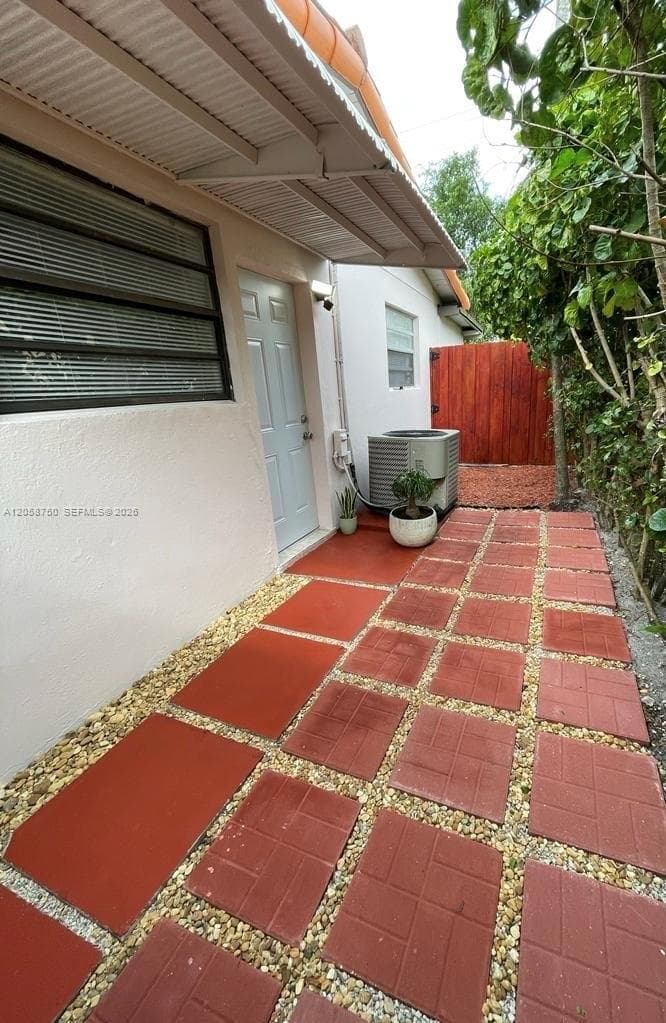 8025 NW 170th St photo 15