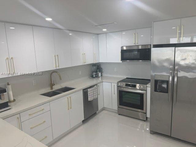 THE CARRIAGE HOUSE CONDO · #230 in Miami Beach - Photo 19