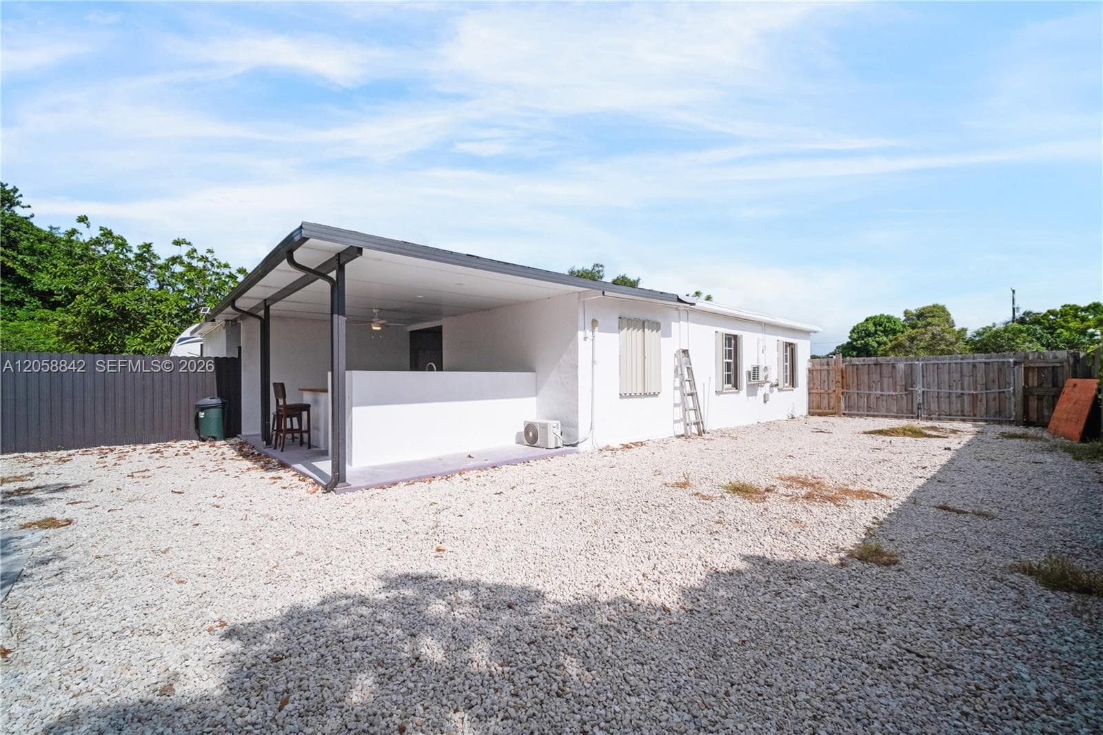 15431 Harding Ln photo 13
