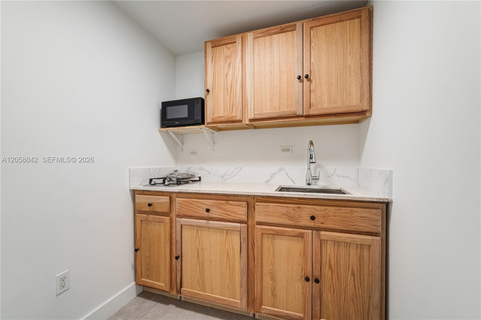 15431 Harding Ln photo 22