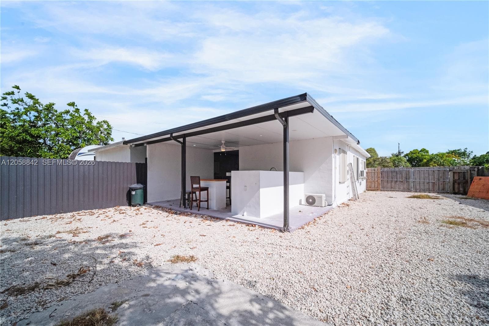 15431 Harding Ln photo 15
