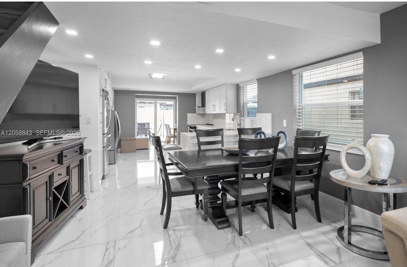 1158 W 41st St #87 photo 13