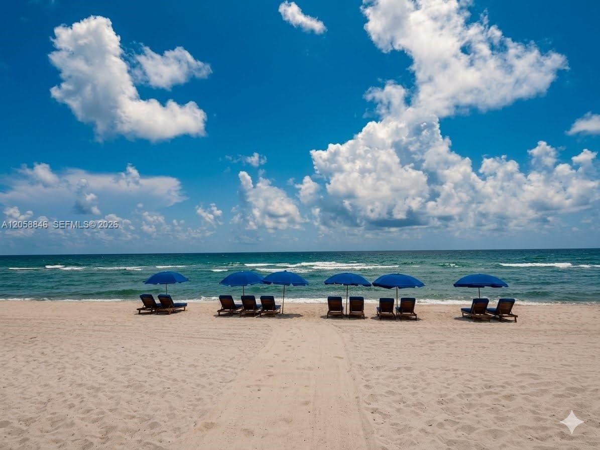 HEMISPHERES CONDO · #MK in Hallandale Beach - Photo 19