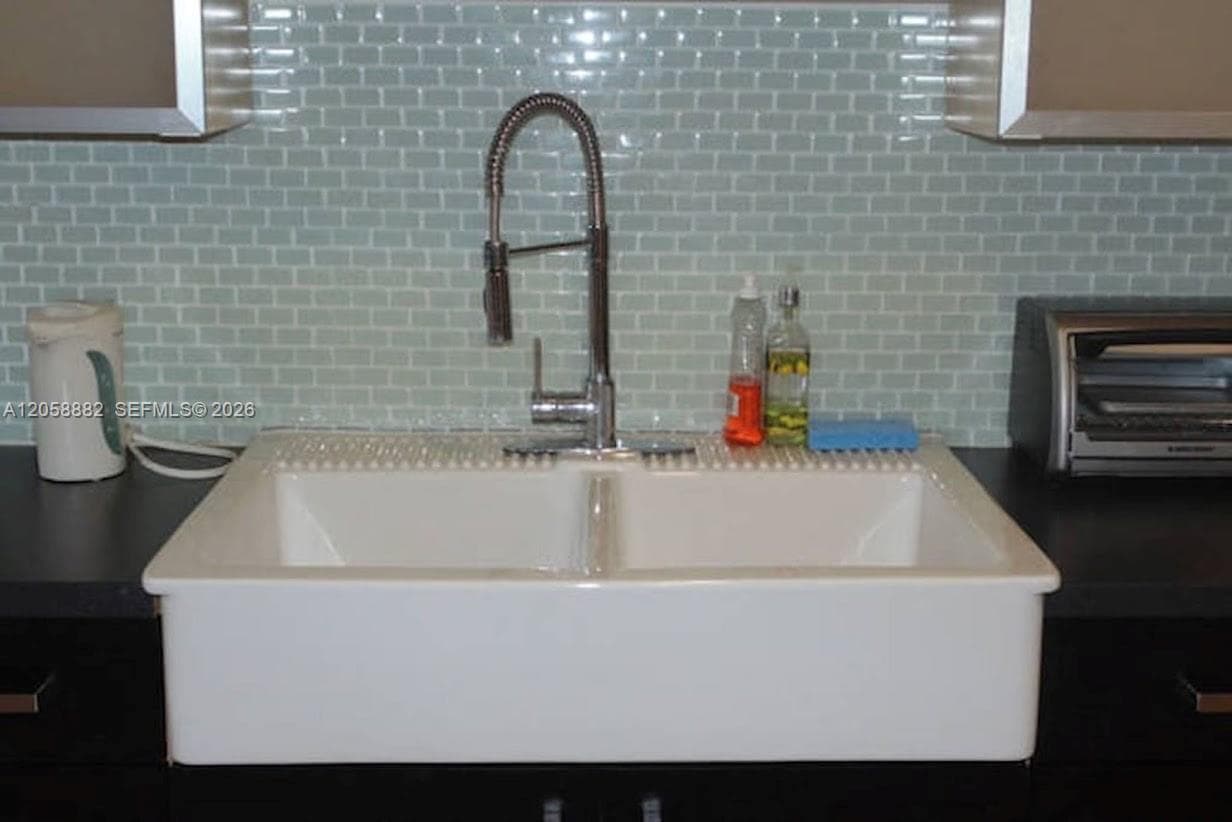 BUCKLEY TOWERS CONDO - EA · #1611W in Miami - Photo 7