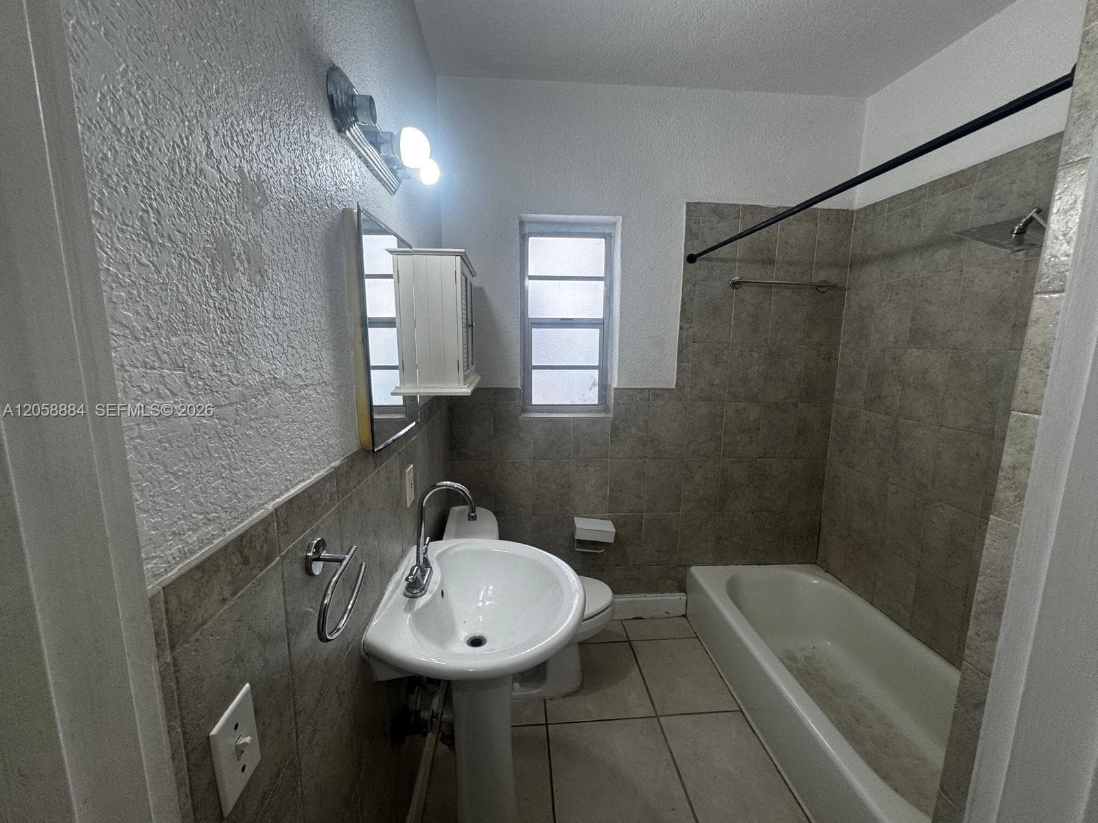 OASIS ON THE BEACH CONDO · #2 in Miami Beach - Photo 11