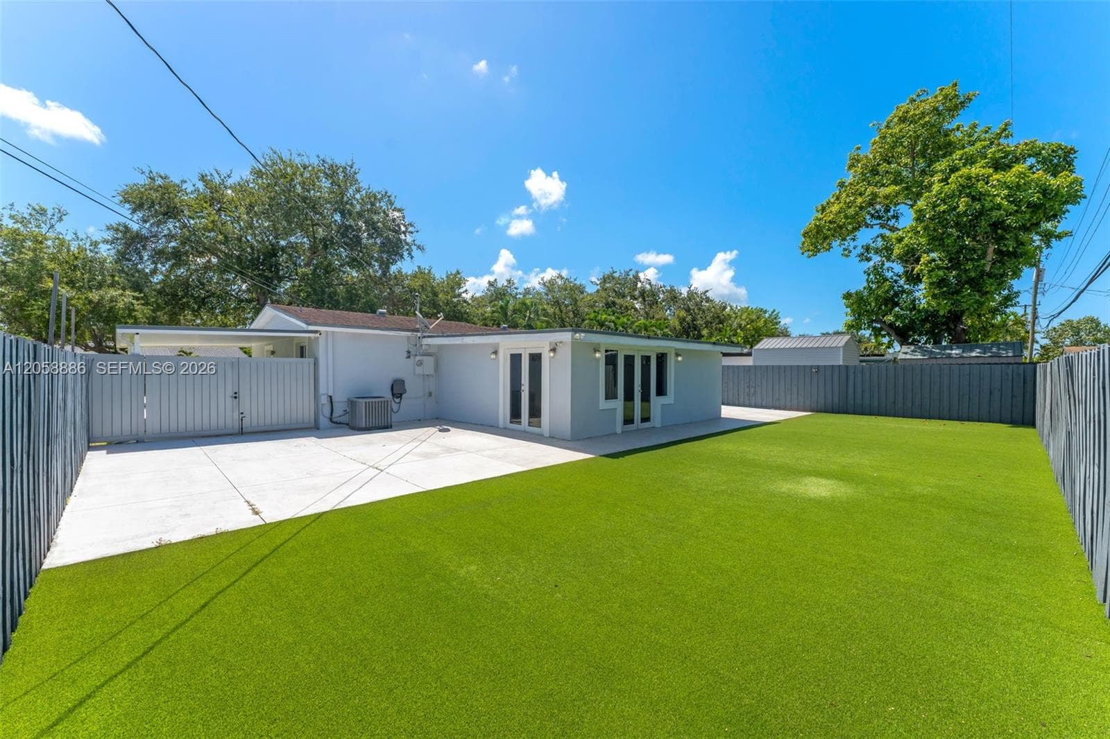 1310 SW 92nd Ave photo 9