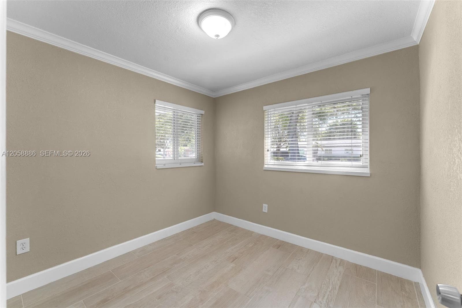 1310 SW 92nd Ave photo 21