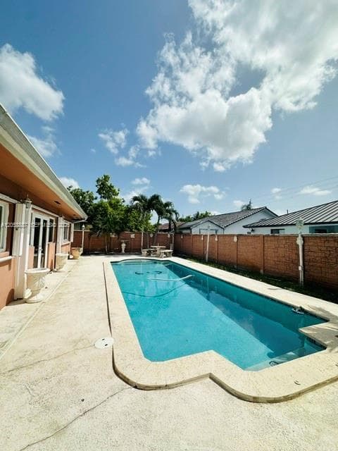 3179 SW 139th Ct photo 4