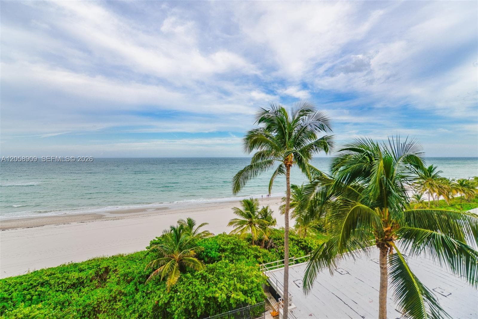 HEMISPHERES CONDO · #5Q in Hallandale Beach - Photo 1