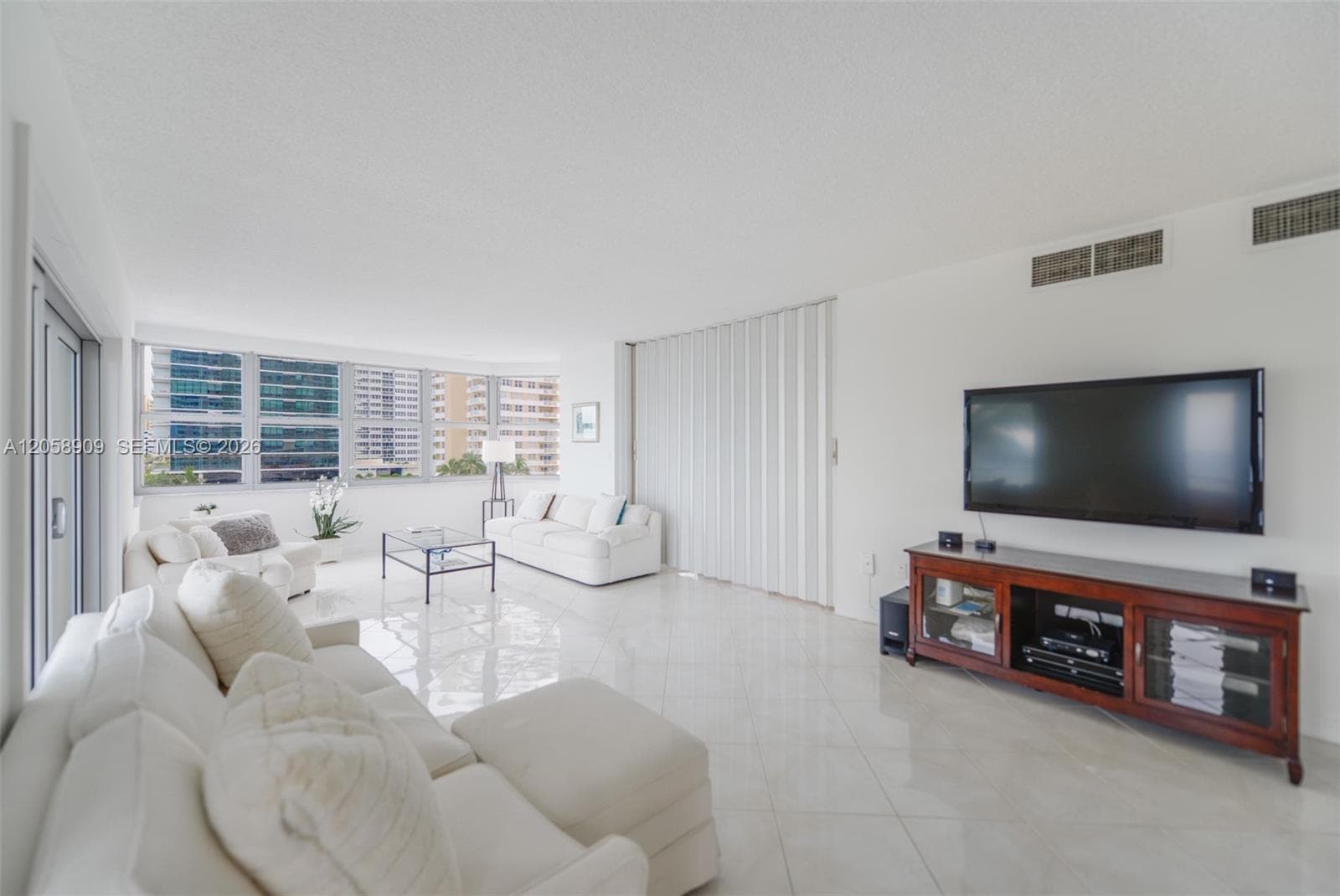 HEMISPHERES CONDO · #5Q in Hallandale Beach - Photo 4
