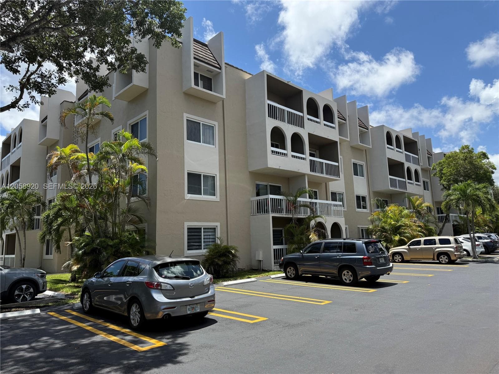 VILLAGE OF KINGS CREEK CO · #107 in Miami - Photo 1