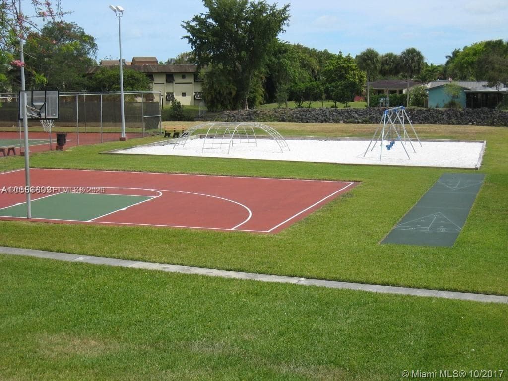 VILLAGE OF KINGS CREEK CO · #107 in Miami - Photo 14