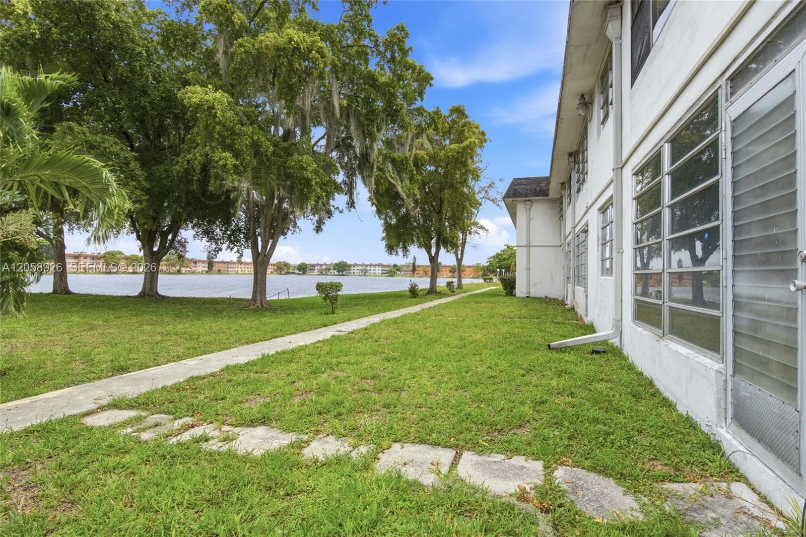 STAR LAKE ESTATES · #1503 in Miami - Photo 23