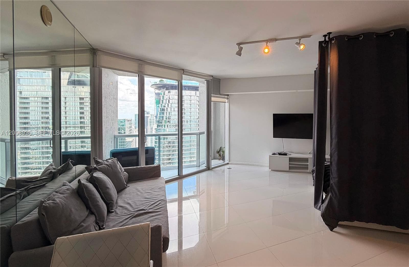 Icon Brickell I · #5008 in Miami - Photo 1