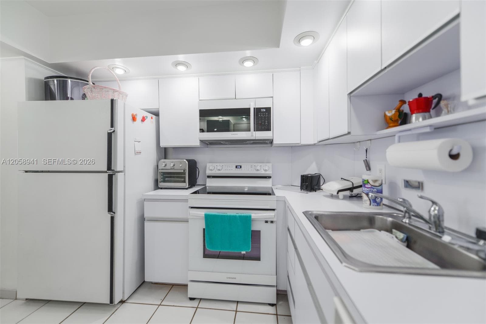 HEMISPHERES CONDO · #5E in Hallandale Beach - Photo 23
