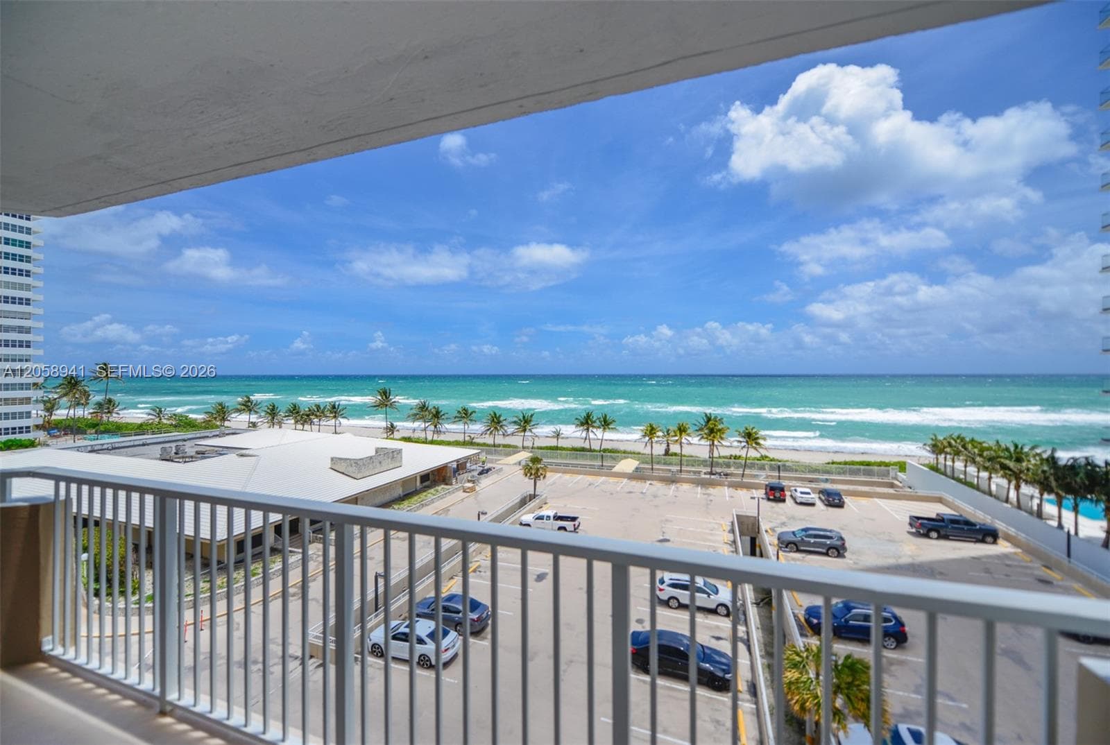 HEMISPHERES CONDO · #5E in Hallandale Beach - Photo 1