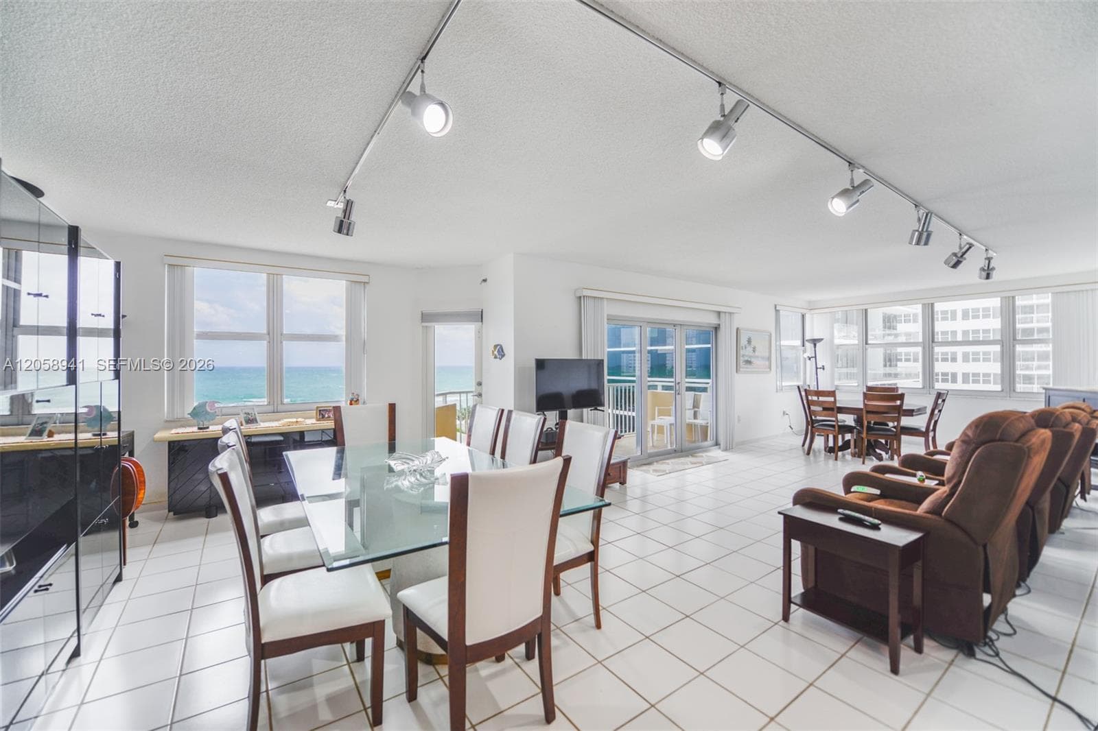 HEMISPHERES CONDO · #5E in Hallandale Beach - Photo 10