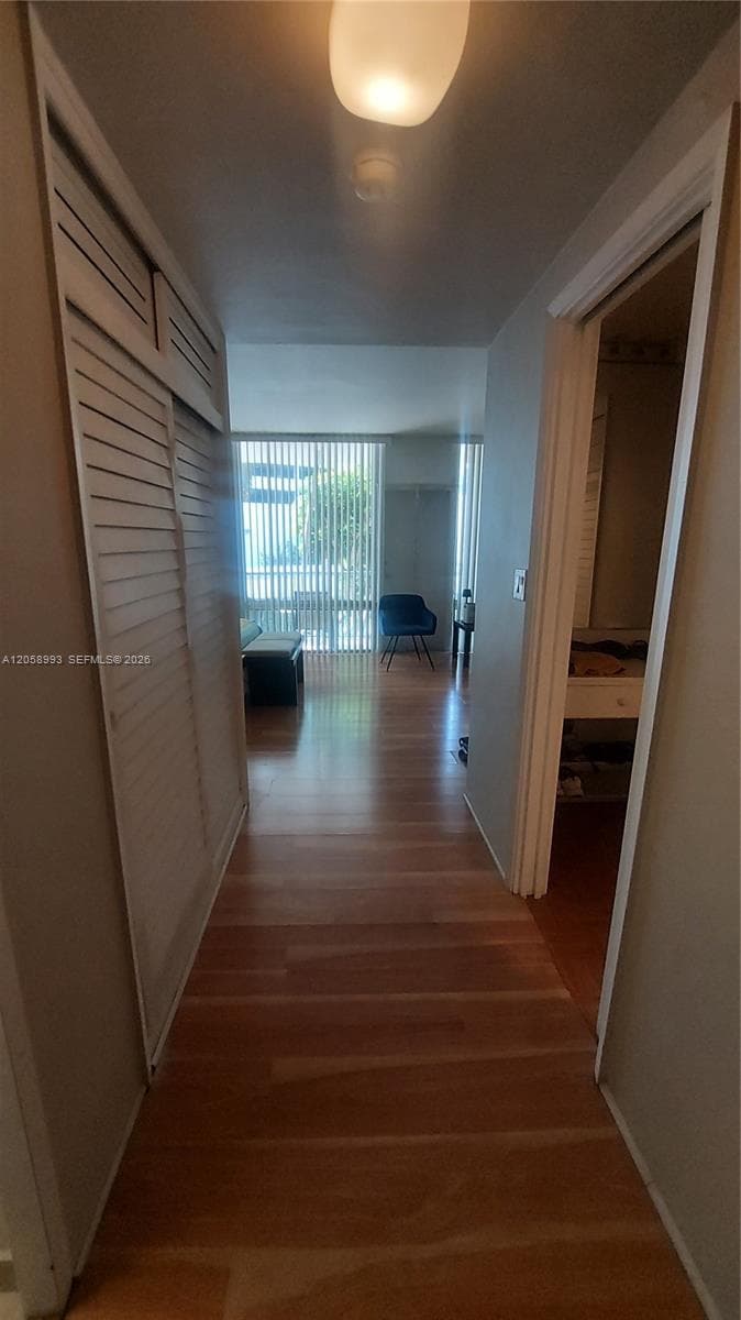 BRICKELL BAY TOWER CONDO · #216 in Miami - Photo 4