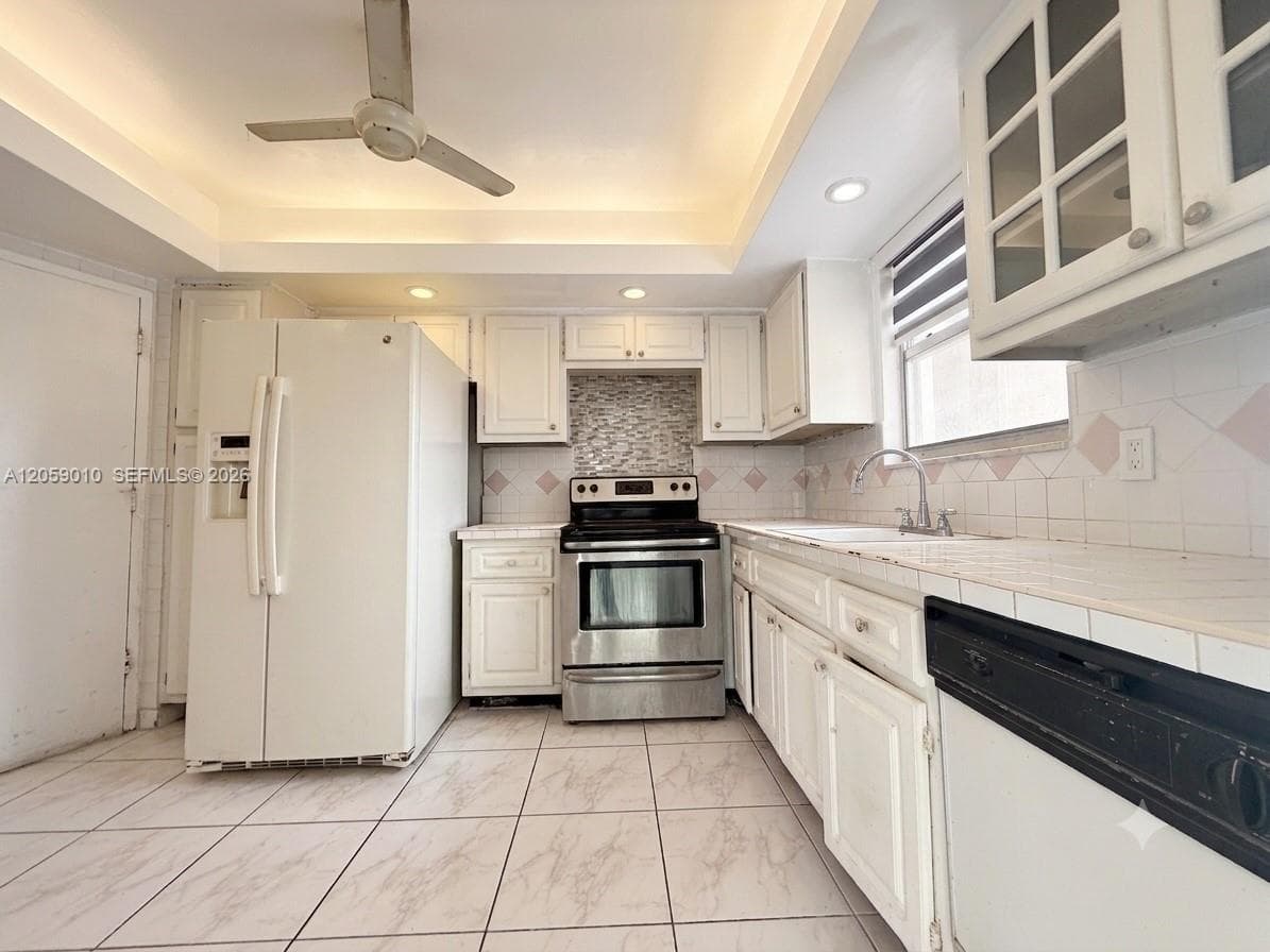 BUCKLEY TOWERS · #1215E in Miami - Photo 14