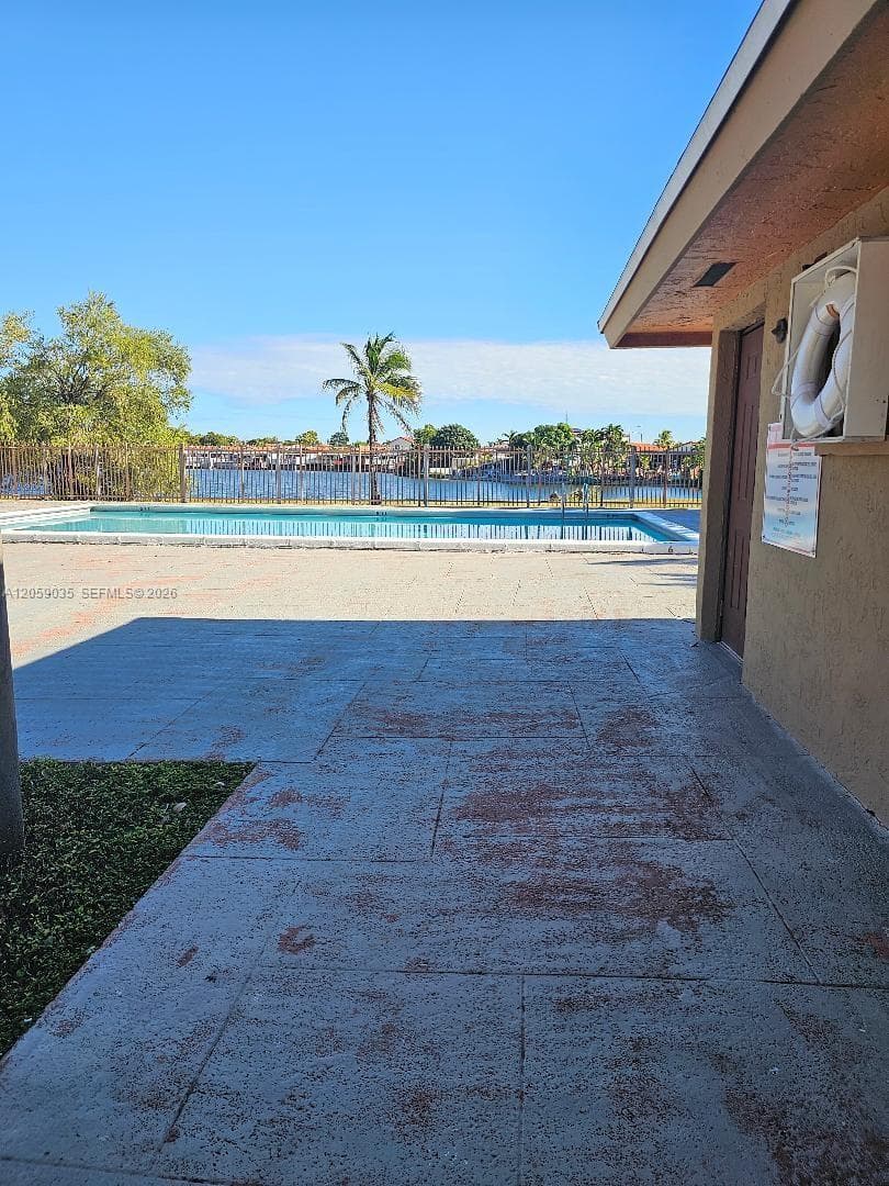 LAGO GRANDE TWO CONDO · #22-27 in Hialeah - Photo 9