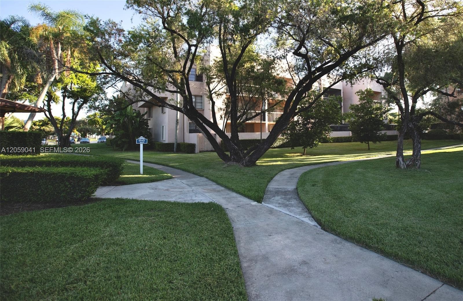 THE GARDENS OF KENDALL · #325 in Miami - Photo 13