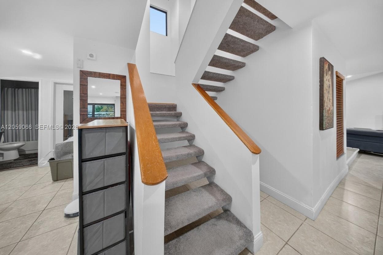 12510 SW 95th Ter photo 12