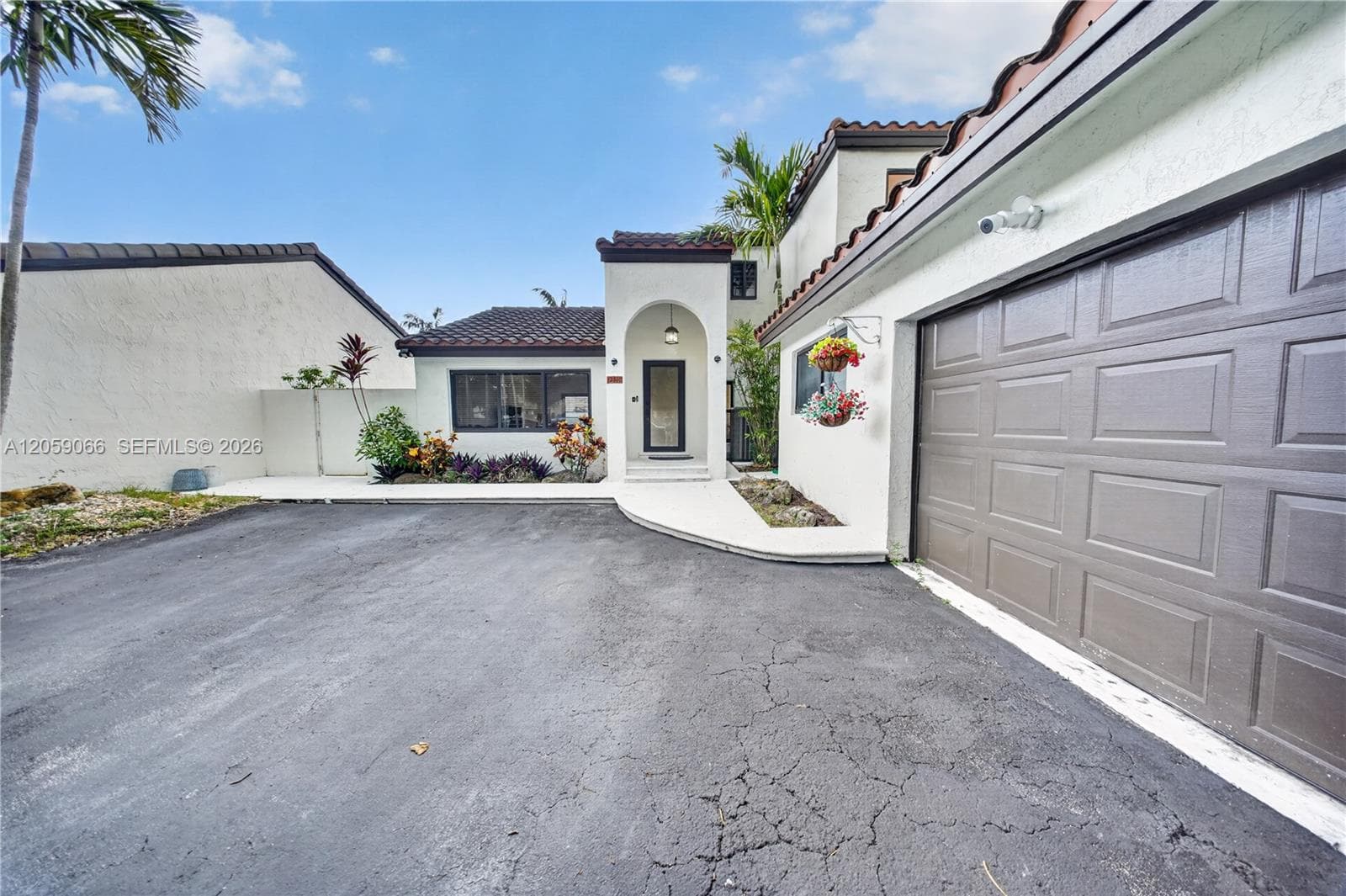 12510 SW 95th Ter photo 8