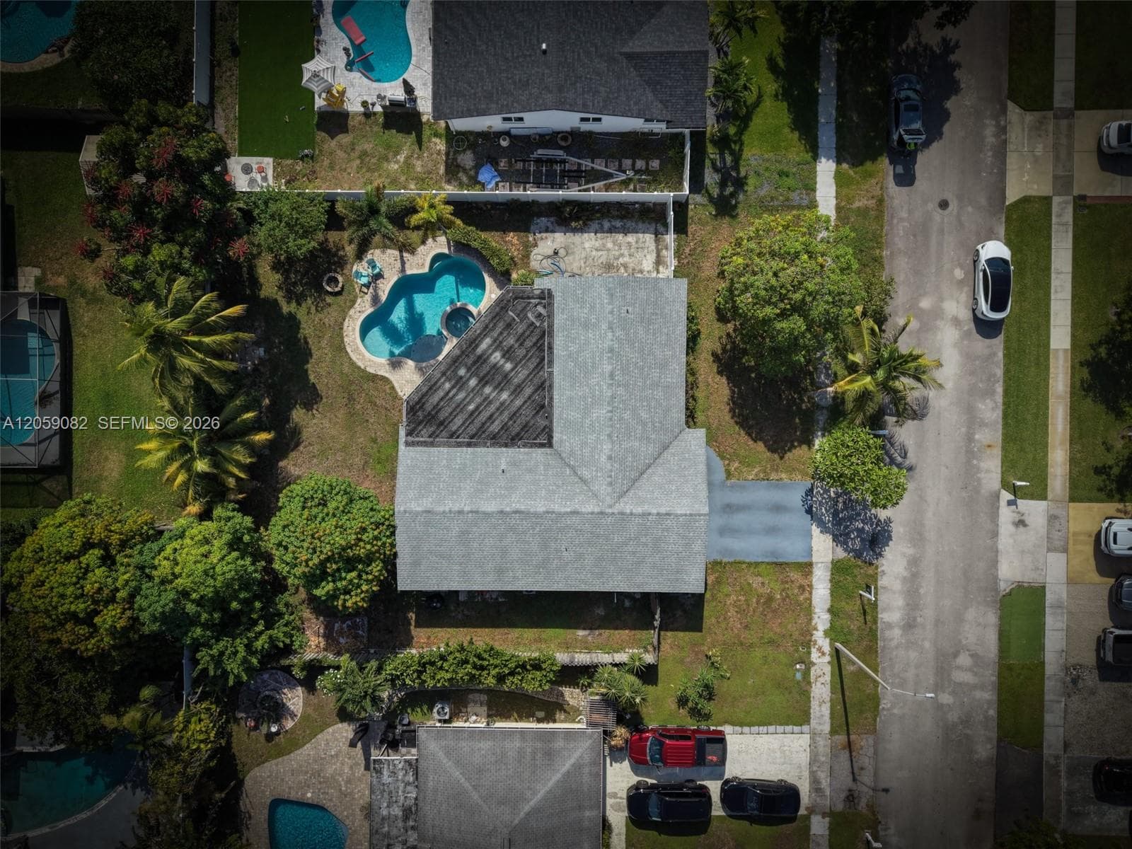 1760 SW 12th St photo 47