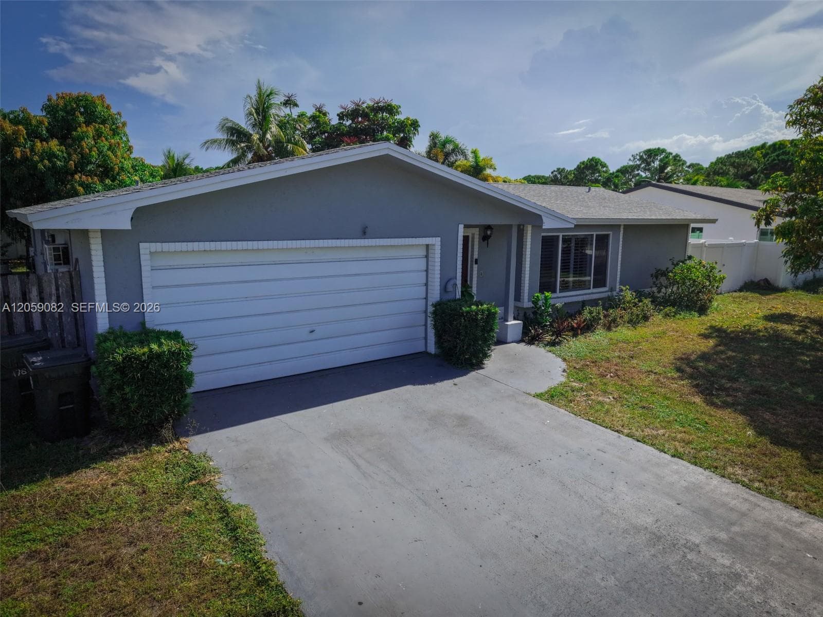 1760 SW 12th St photo 49