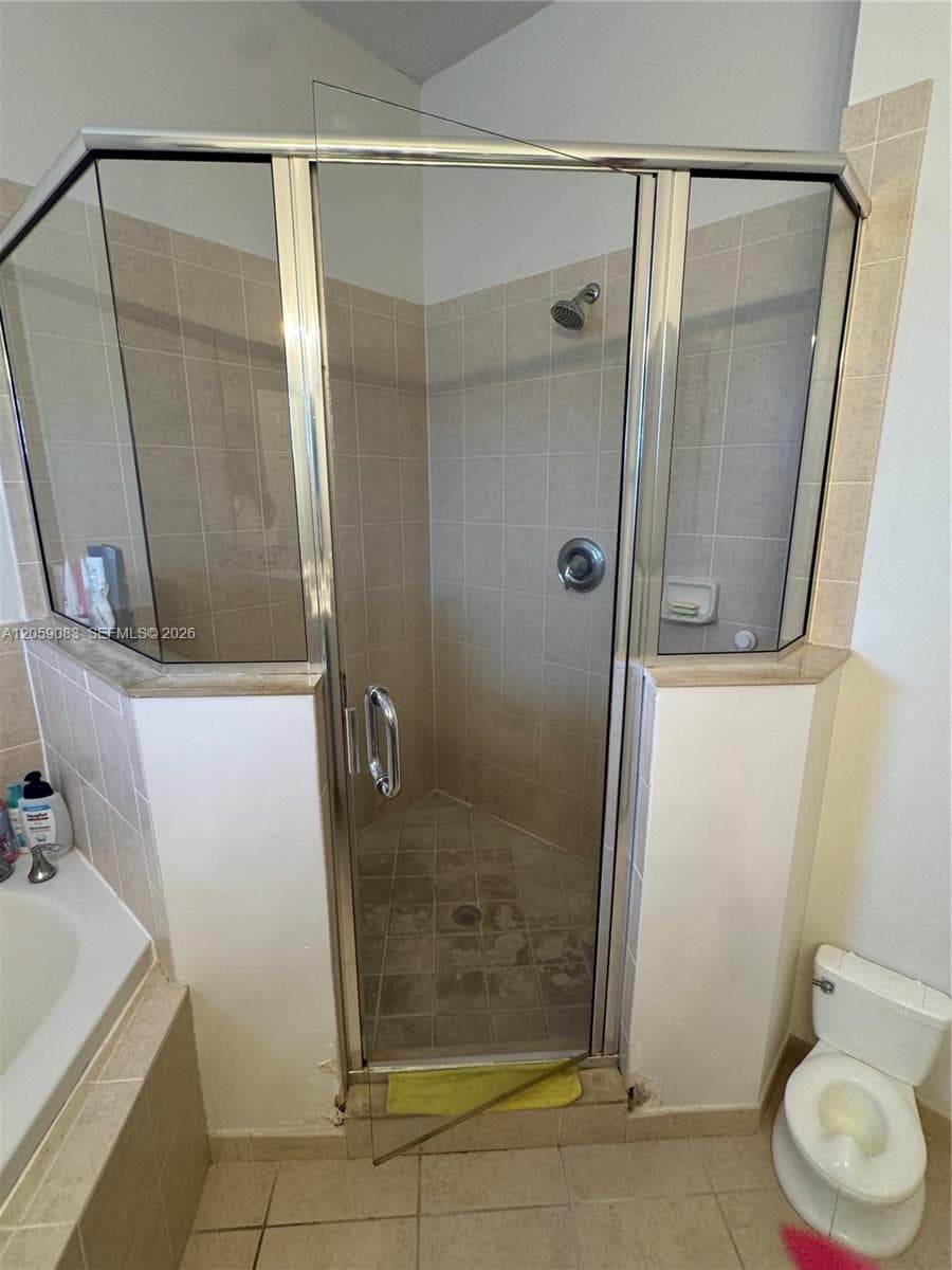 Master bed separate shower